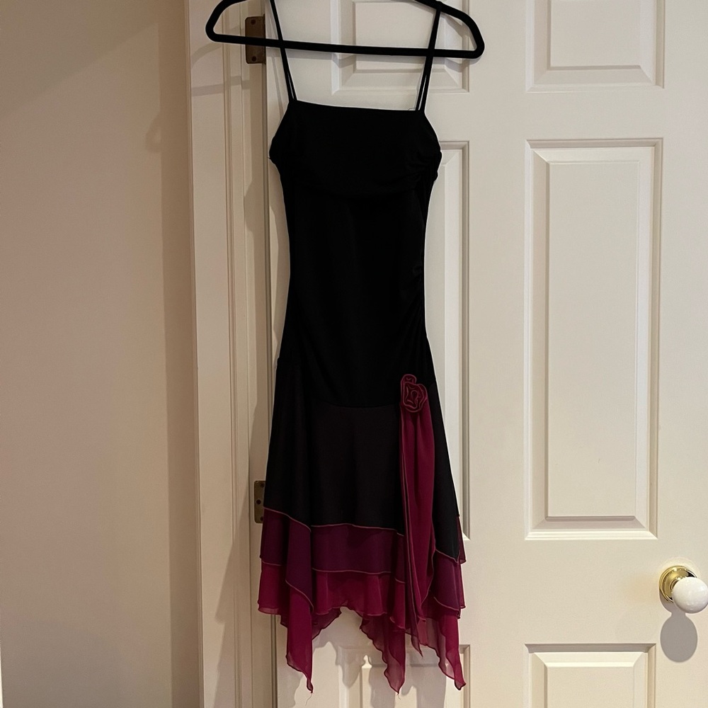 Vintage 90s Y2K Black with Pink Rose Le Chateau Medium Dress